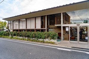 小竹向原　まちのパーラー