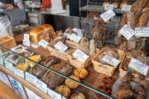 小竹向原　まちのパーラー