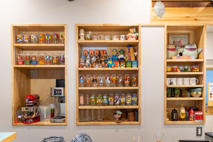 アメリカンビンテージなグラスがずらり。時々増えているそう。