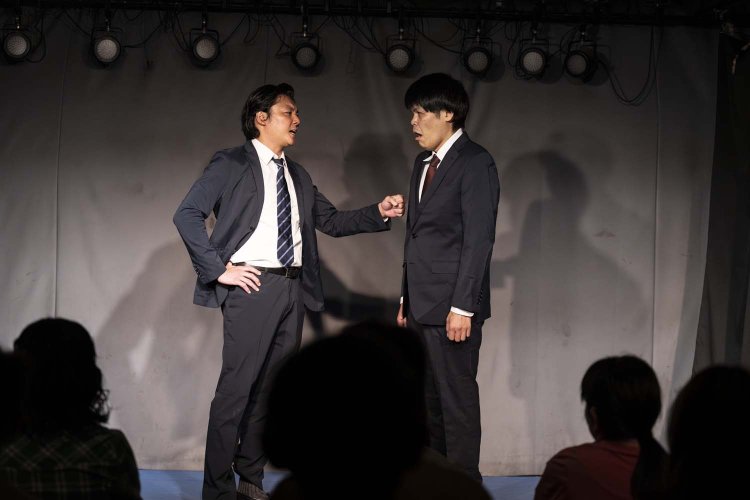 取材時の「打倒NEET芸人ライブ」出場芸人、ロビンソンズ。