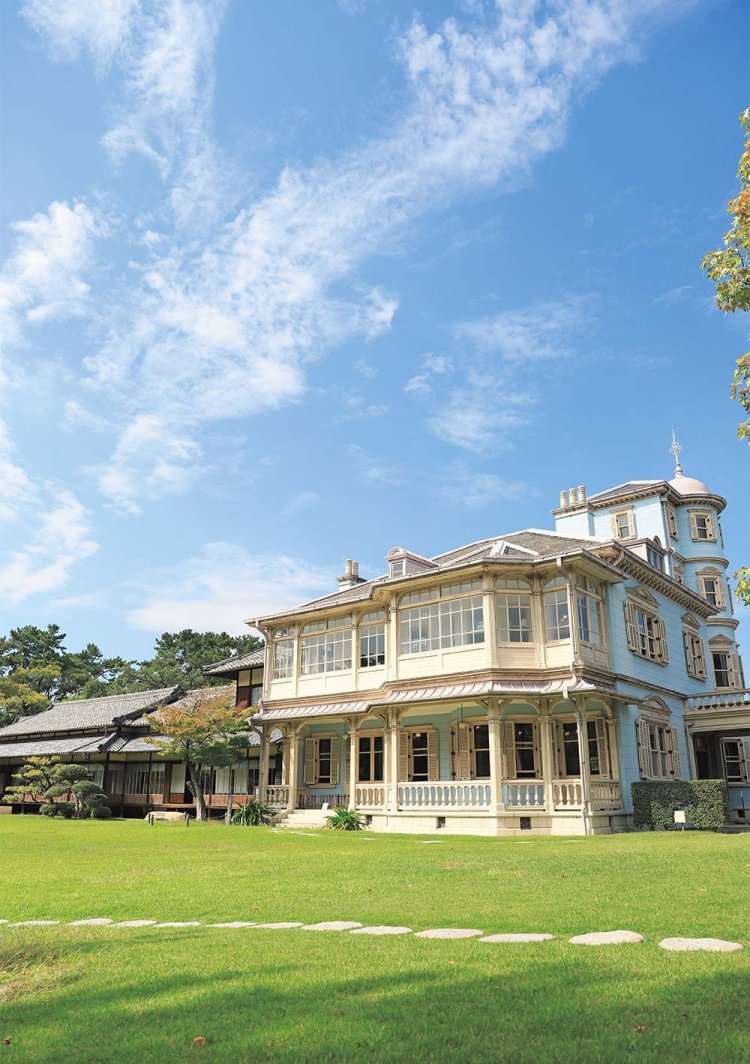 2階サンルームもコンドル建築の特徴。