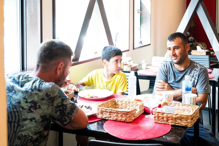 「おすすめのメニュー？　全部だよ」と話すファミリー。