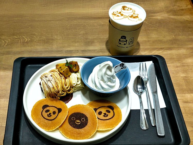 Suicaのペンギンづくしセット1920円。