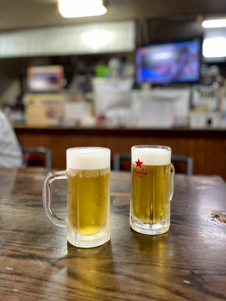 生中550円。『追分』10:00〜20:00、水休（第1水は営業）。東京都台東区日本堤1‐25‐2。