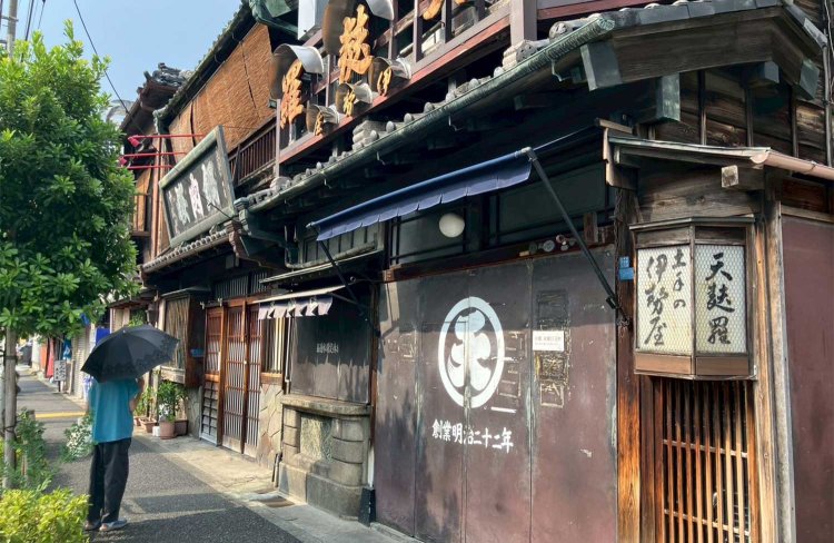 【散歩の達人】手塚理美ガチロケハン_8