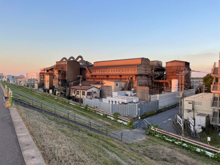 かっこいい工場。