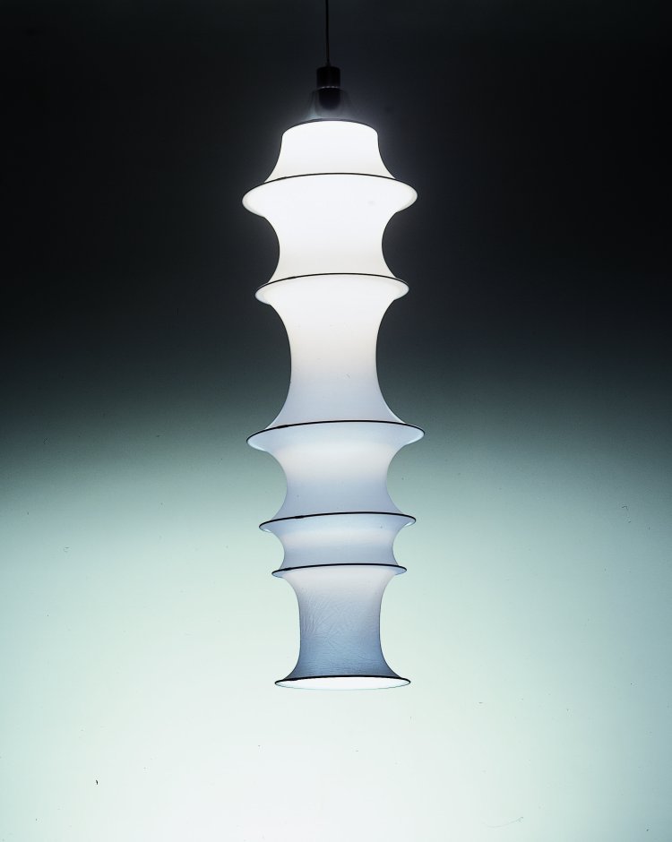 ブルーノ・ムナーリ「Falkland（フォークランド）」（1964年デザイン）。