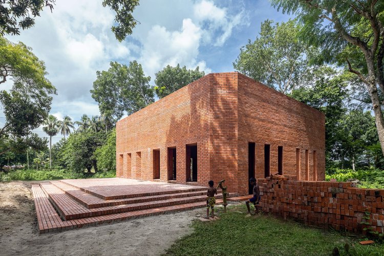 アルファダンガ・モスク (バングラデシュ ファリドプル、2022年）（C）Asif Salman。