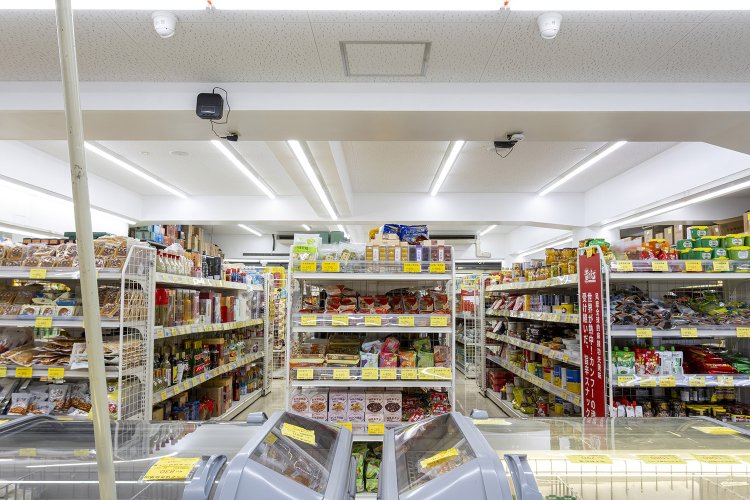 食品館『友誼商店』の方は、文字通り所狭しと食材が並ぶ。きっと、なんでも揃う。