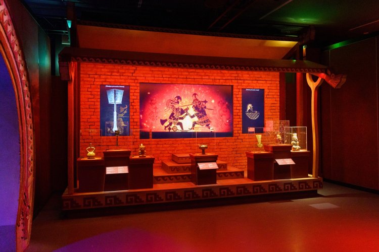 ＜シドニー会場での展示の様子＞2024年 （C）MUSEO LARCO  LIMA – PERU。