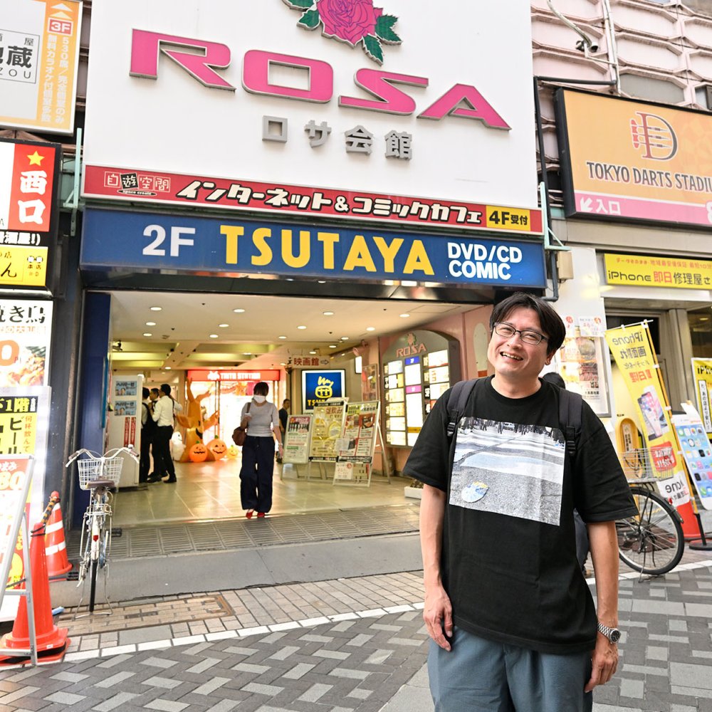 パリッコ、『ロサ会館』に帰る（そして飲む）。今もなお、池袋が誇る一大アミューズメント