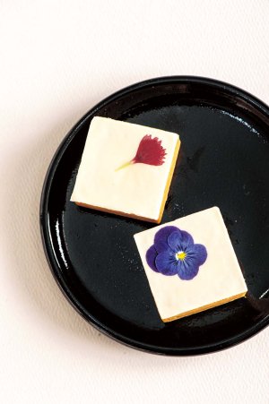 ICONIC STAGE marunouchi