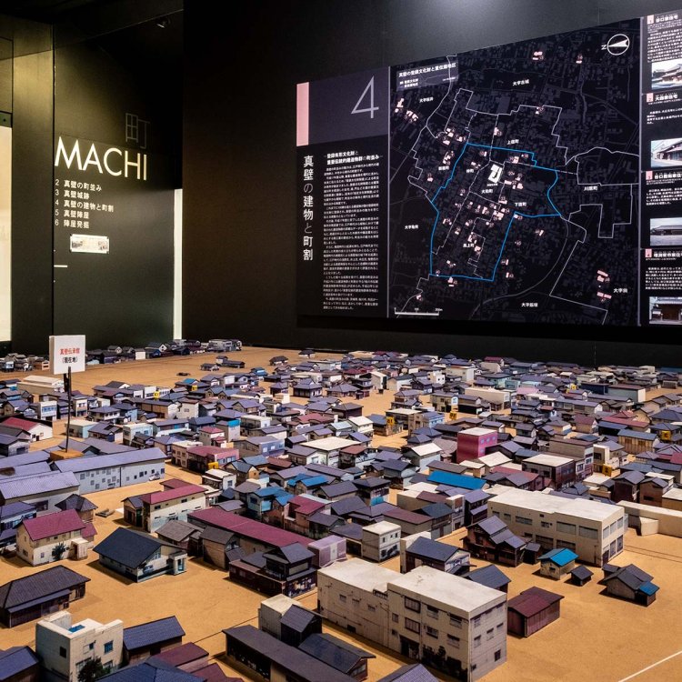 常設展示室には真壁伝統的建造物群保存地区および周辺の登録文化財の様子を再現した精巧な模型があり、町並みの全体像を俯瞰できる。