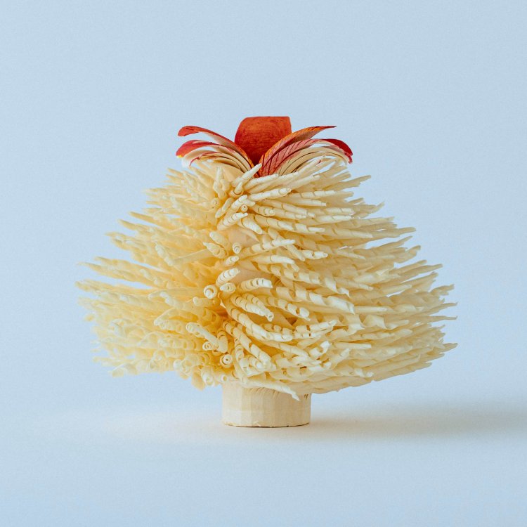 山形 Yamagata_笹野一刀彫おたか三兄弟（笹野一刀彫「笹野花」）。