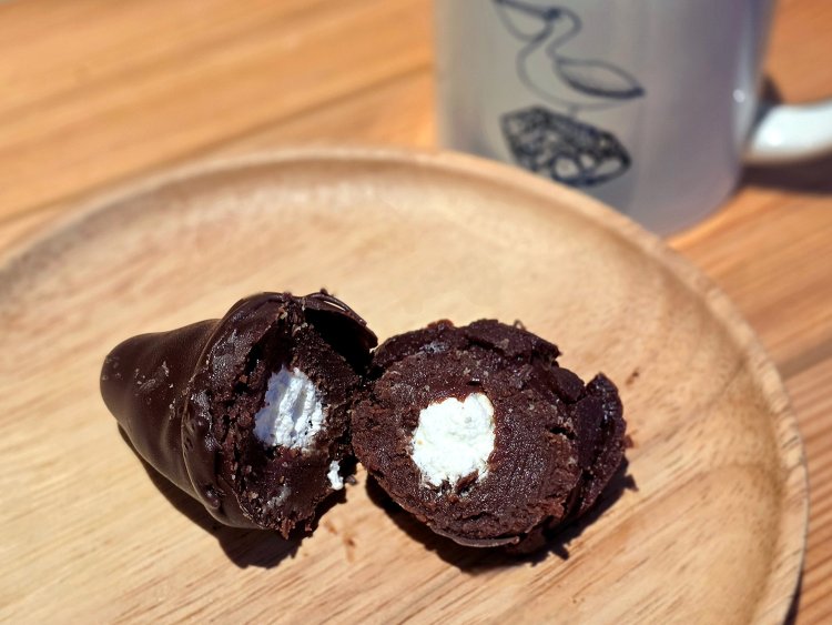 33黒猫原宿表参道