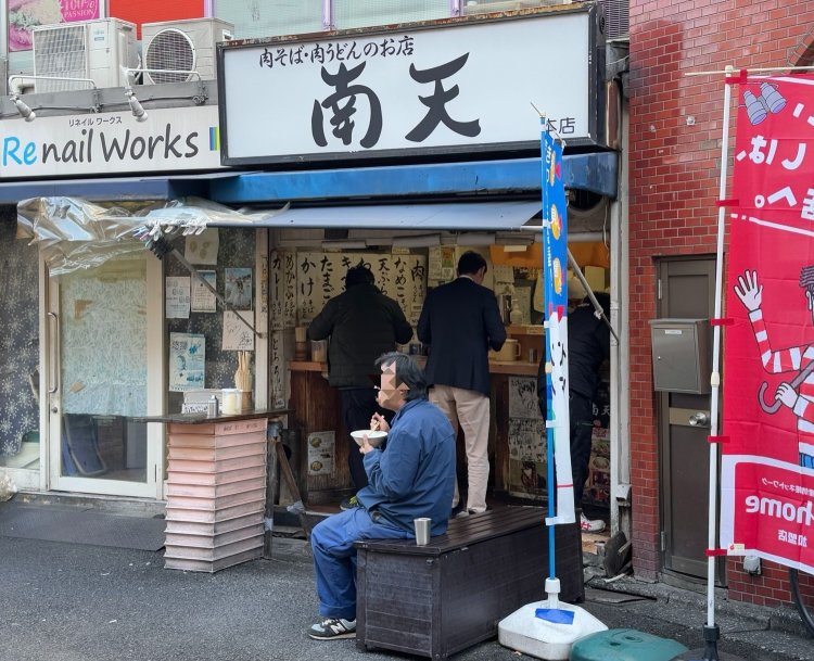 外で食べるのがまたいい。