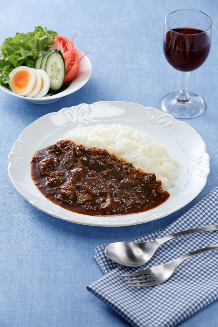 ハヤシビーフの盛り付け例。