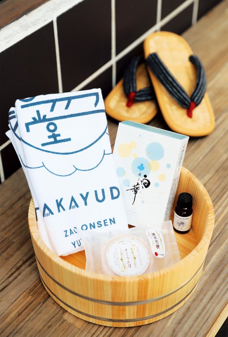 山形県河北町（かほくちょう）の湧水石鹸990円、オリジナル檜湯桶6600円など。