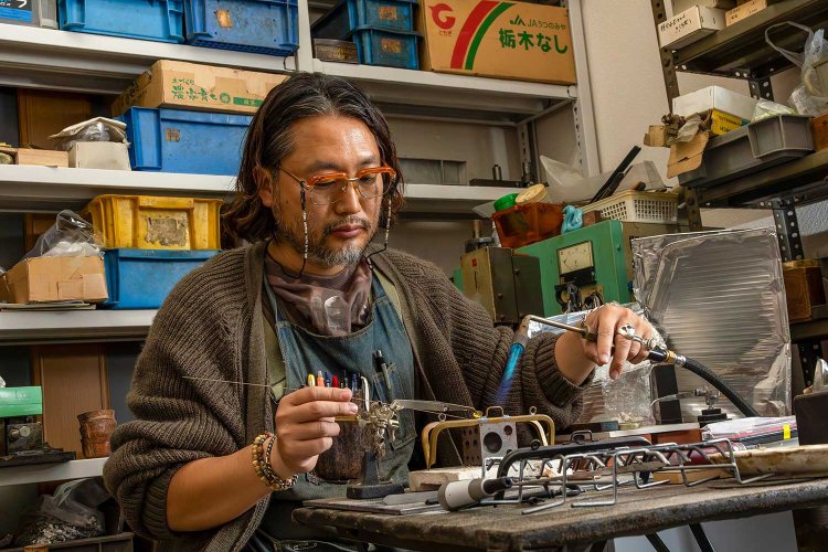 【散歩の達人】と革-TO-KAWA_1