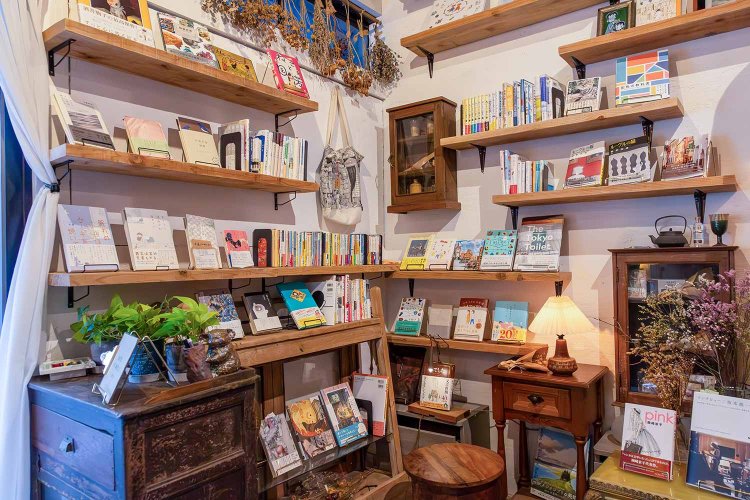 【散歩の達人】TOE-LIBRARY-PARC_2