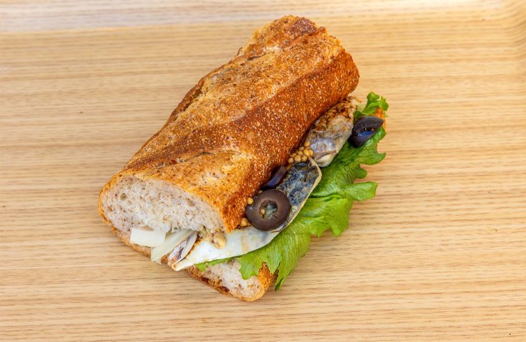 サバサンド400円。