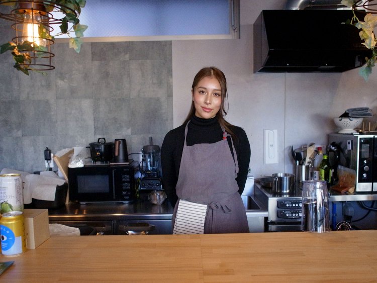 店長の佐藤エルサさん。