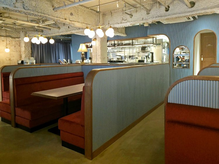 32黒猫原宿表参道