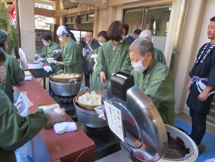 一年間の健康を祈って、ホカホカの風呂吹き大根を味わおう。