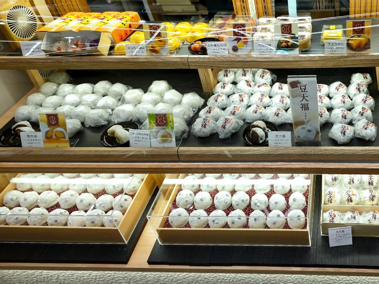 黒猫スイーツ散歩手土産編