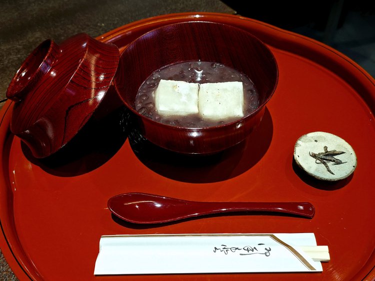 田舎汁粉1300円。