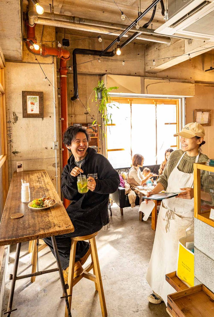 「構えず気軽に楽しめるメニュー揃えてますよ～」。