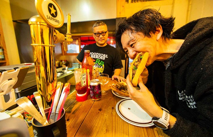 【散歩の達人】FOODICAL-HEROES_1