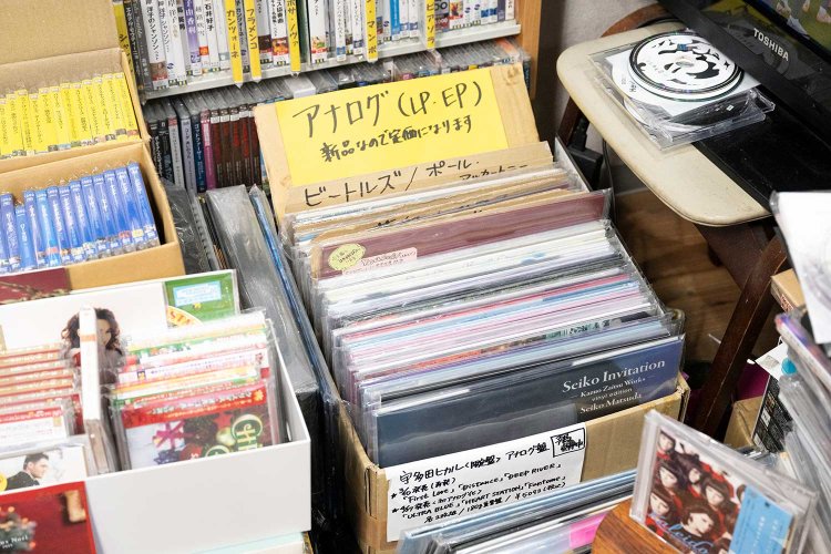 【散歩の達人】音曲堂_1