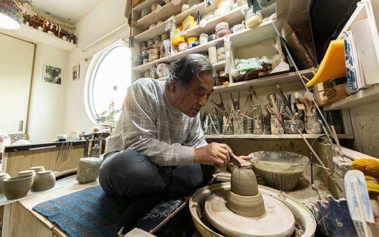 ラジオのアンテナを改造するなど、ヘラやカンナにもDIY精神が。