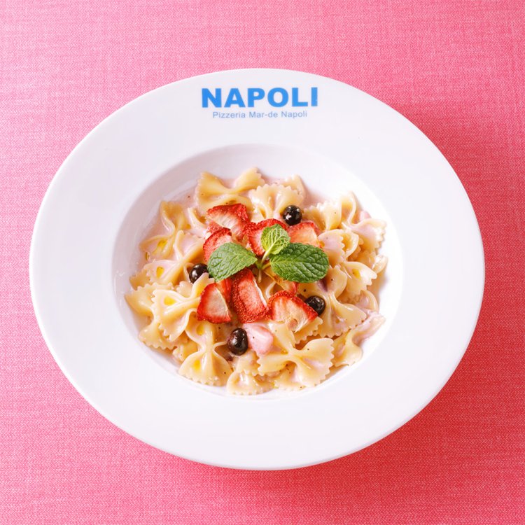 『ピッツェリア マルデナポリ』の、いちごのファルファッレ。