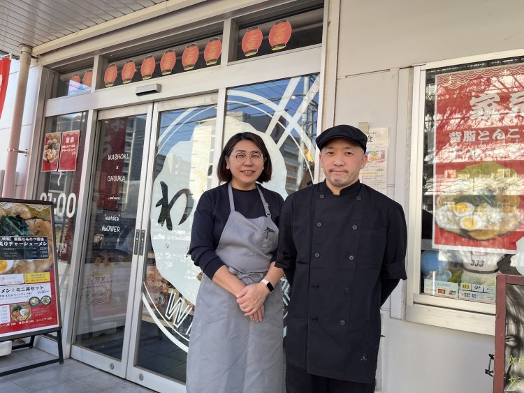 寡黙で料理ひと筋の髙野克巳さんと、朗らかな紀子さん。