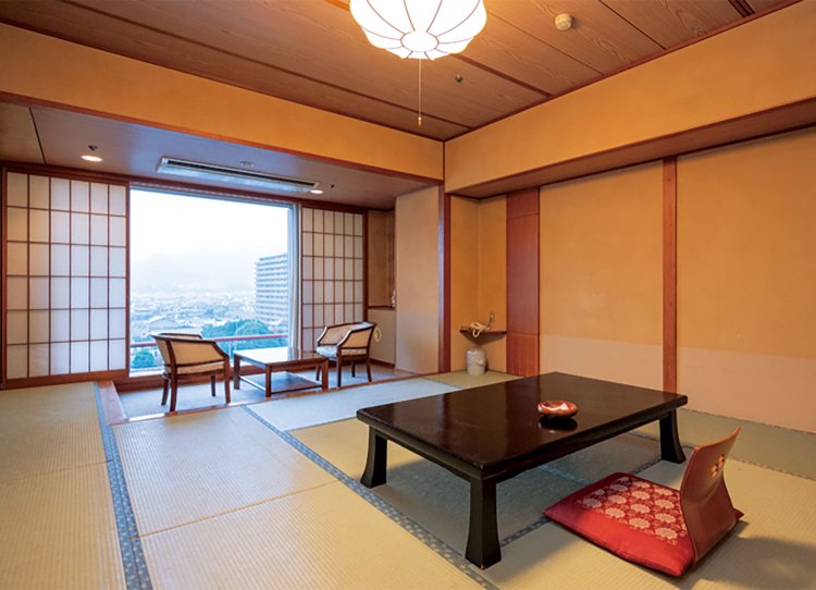 落ち着いた雰囲気の和室。