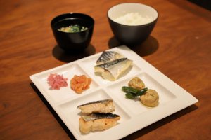 ロイヤルホスト八丁堀店