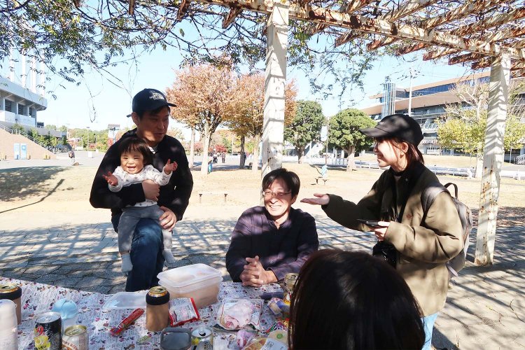 「週末の予定迷ったらとりあえずここに来る」と教えてくれたパパさんたち。