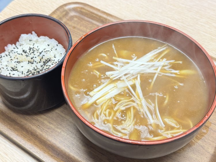 カレー南蛮セット840円。