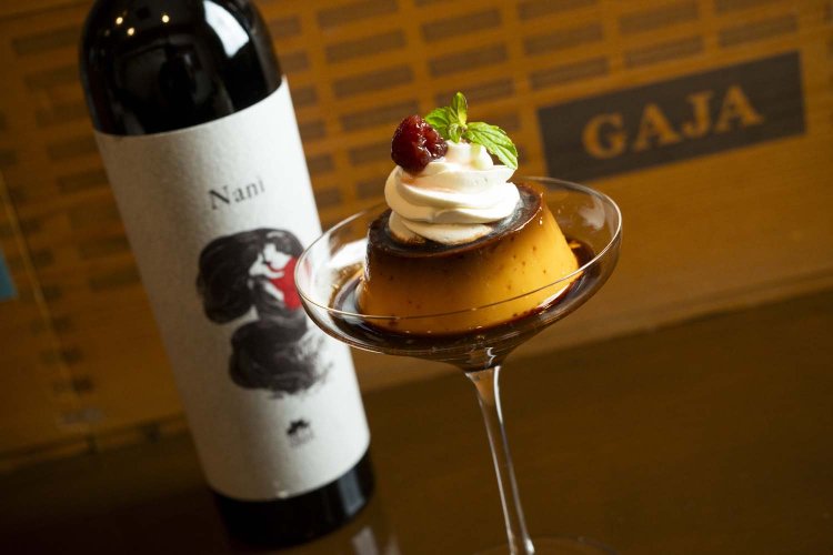 ワインにも合う大人のプリン990円。