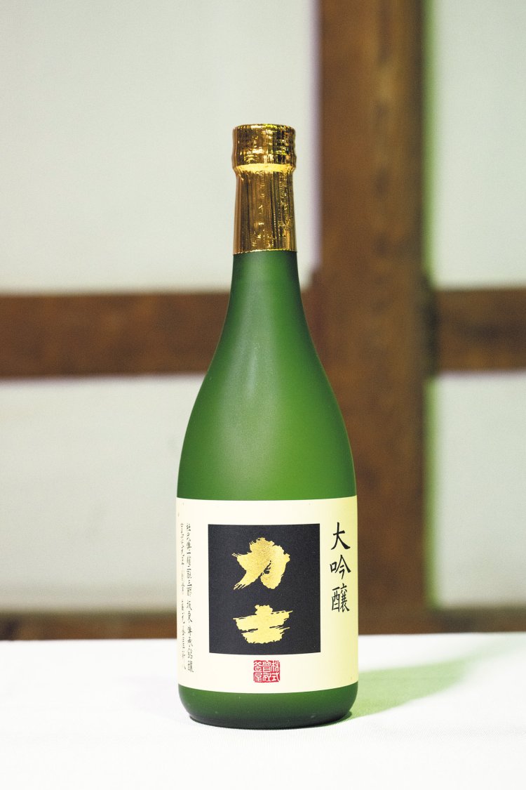 看板商品「大吟醸 力士」（720ｍl）3300円。