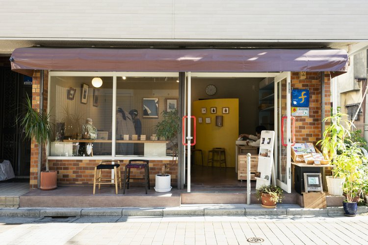 大門通りに立ち、展示ごとに雰囲気はガラリと変貌。