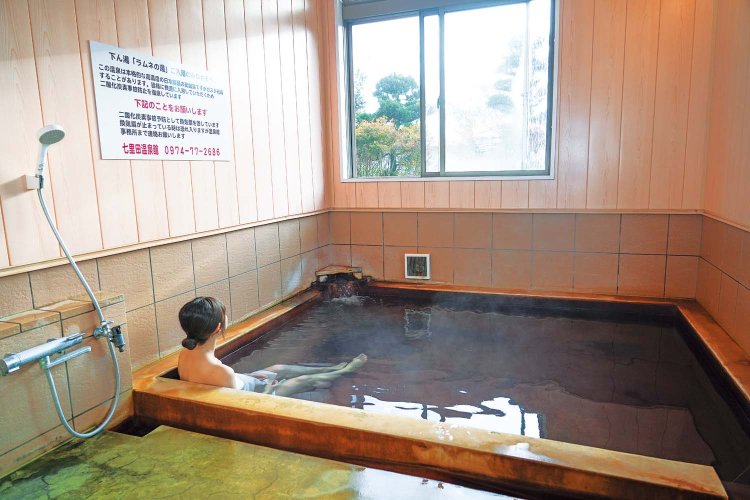 炭酸の泡がまるでシルクのように全身を包み込み、リラックスできる。