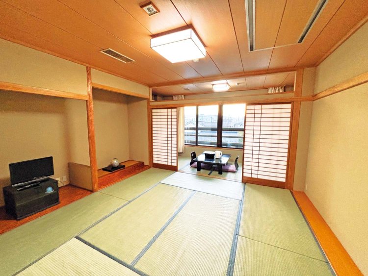 落ち着いた雰囲気の和室。ひとり旅にもおすすめだ。