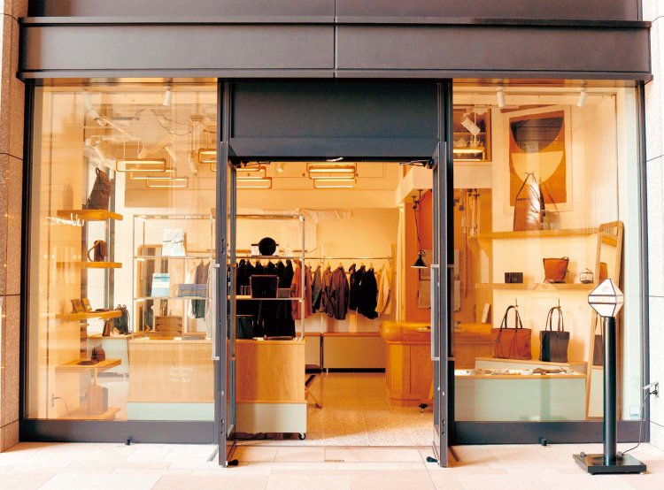 シンプルで実用的なアイテムがそろう。