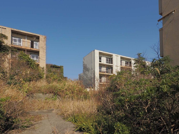 これらの棟は水洗トイレ完備であったが風呂はついていなかった。