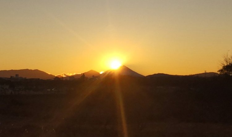 シャッターを押すタイミングが少しずれてしまった……！