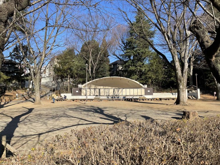 野外ステージ。