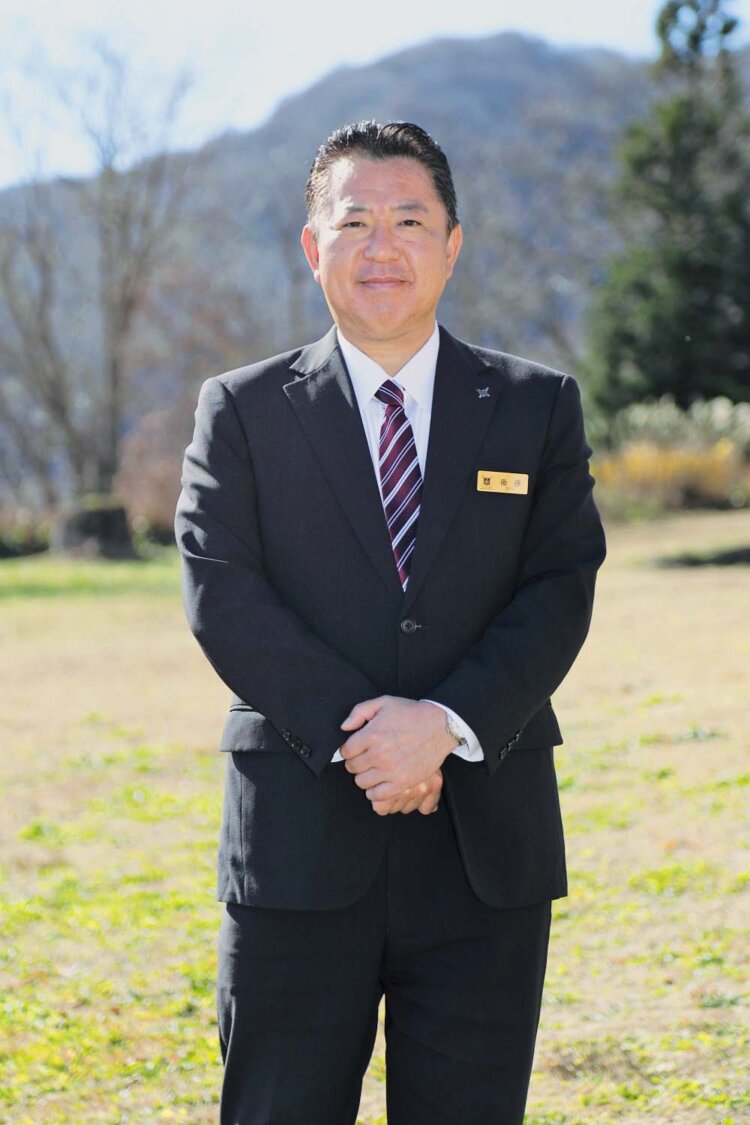 「私もときどき絶景露天で癒やされています」と統括支配人の後藤幸泰さん。